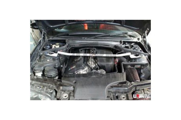 Ultra Racing Support de jambe de force avant BMW M3 E46