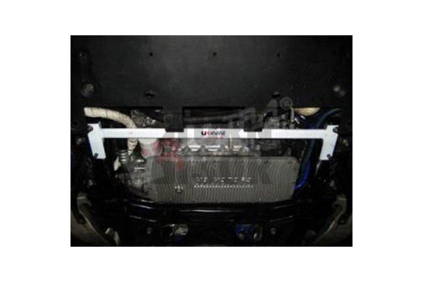 Ultra Racing Support inférieur avant Nissan R35 GTR