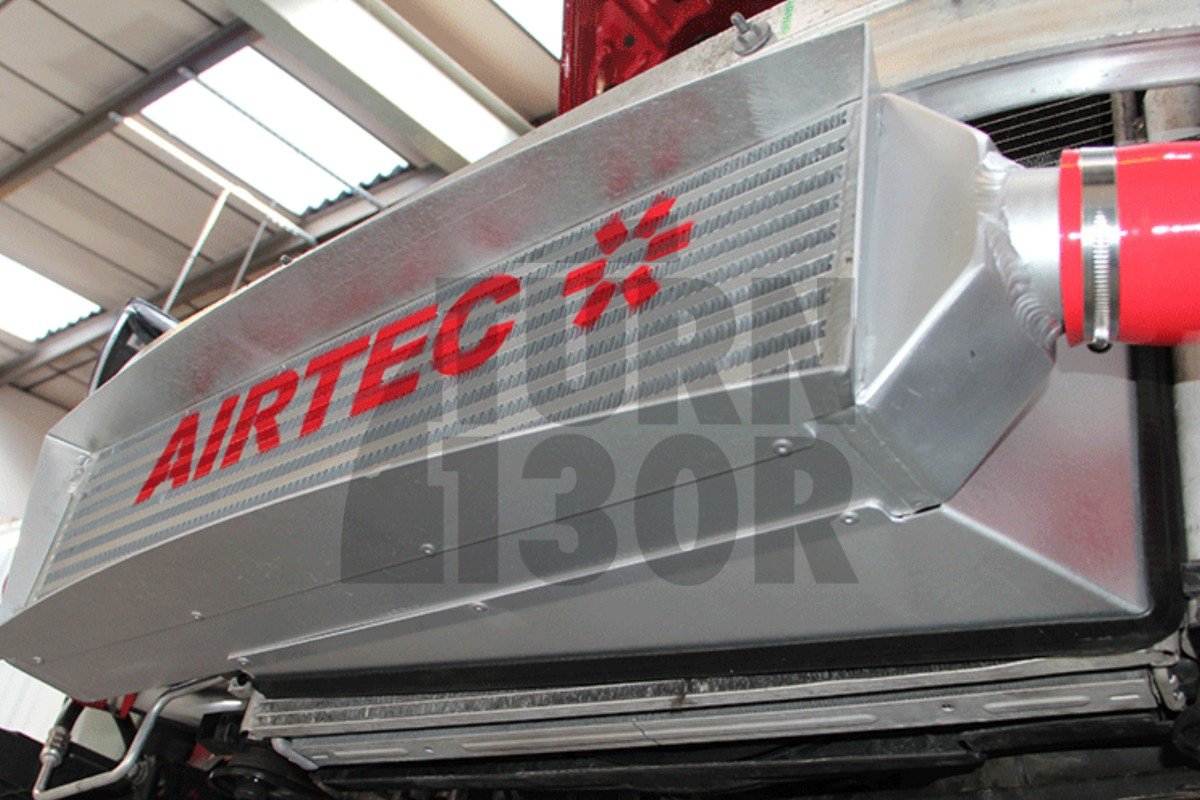 Intercooler à montage frontal Airtec pour Clio 4 RS Intercooler à montage frontal Airtec pour Clio 4 RS