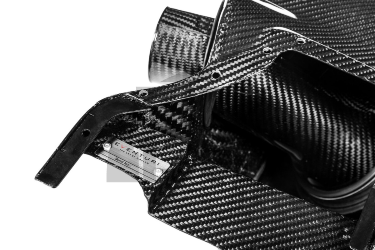 Eventuri Carbon Fiber Intake System pour Honda Civic Type R FK8 Eventuri Carbon Fiber Intake System pour Honda Civic Type R FK8