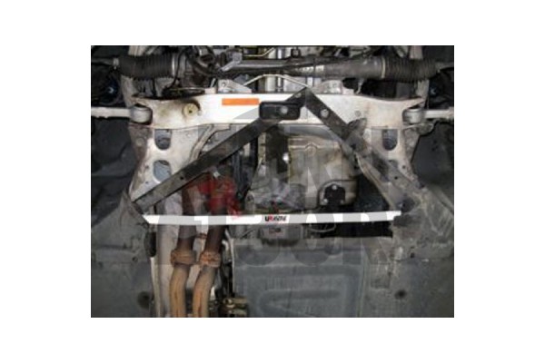Ultra Racing Barre avant inférieure BMW 335i / M3 E9x