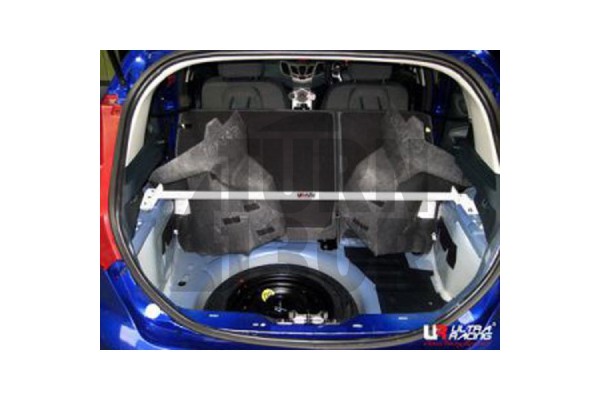 Barre de jambe de force supérieure arrière Ultra Racing Ford Fiesta ST MK7