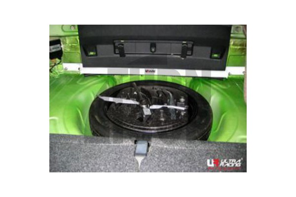 Barre de jambe de force supérieure arrière Ultra Racing Scirocco MK3