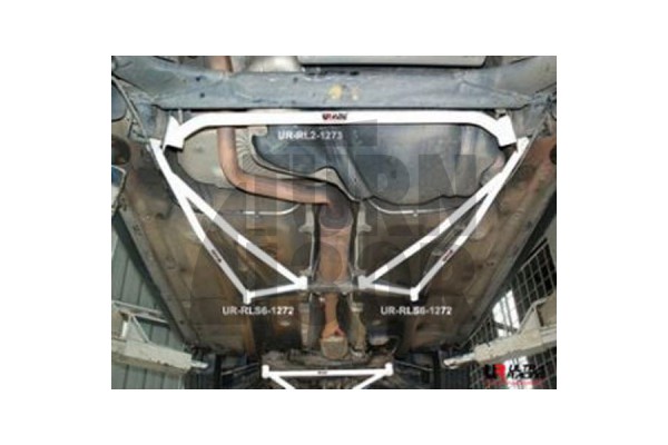 Ultra Racing Barre arrière inférieure Golf 4 GTI / Leon 1M 2WD