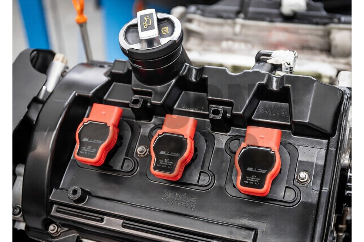  Bobine d'allumage pour 1.8T / 2.0 TFSI EA113 / EA888.1/2 / 2.5 TFSI GEN.1 et 3.0 TFSI CTS Turbo