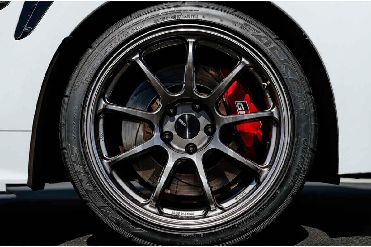 Enkei PF09 Wheel 18x8 - 5x114.3 ET45 in Dark Silver